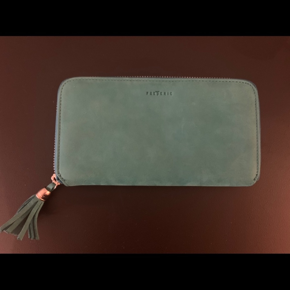 Frederic Leather Wallet
